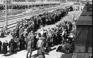 Auschwitz II (Birkenau). Ankunft auf der Rampe